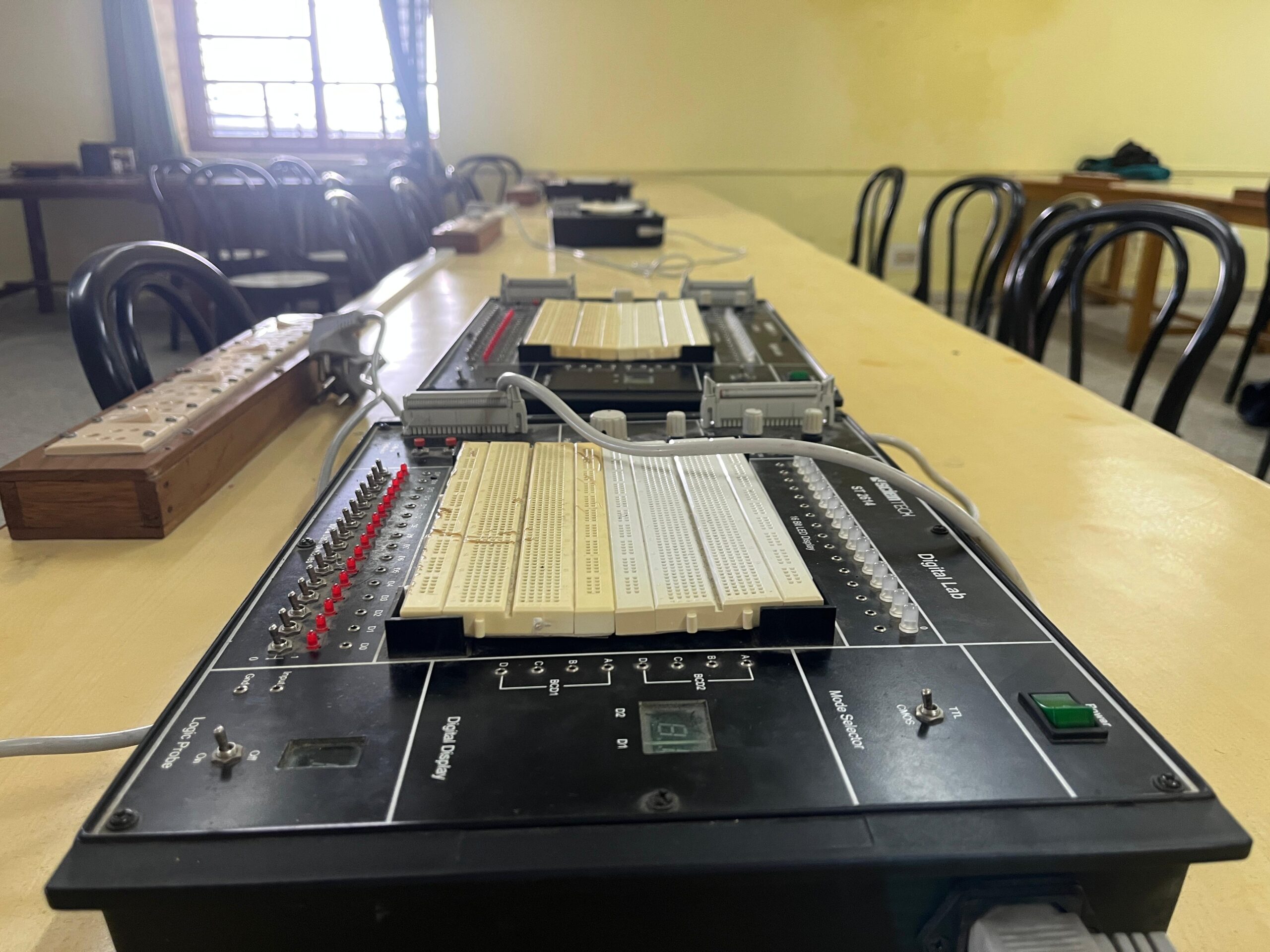 Microprocessor & Digital Lab